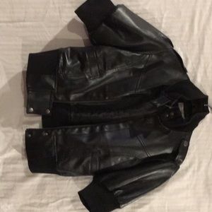 Short sleeve black jacket